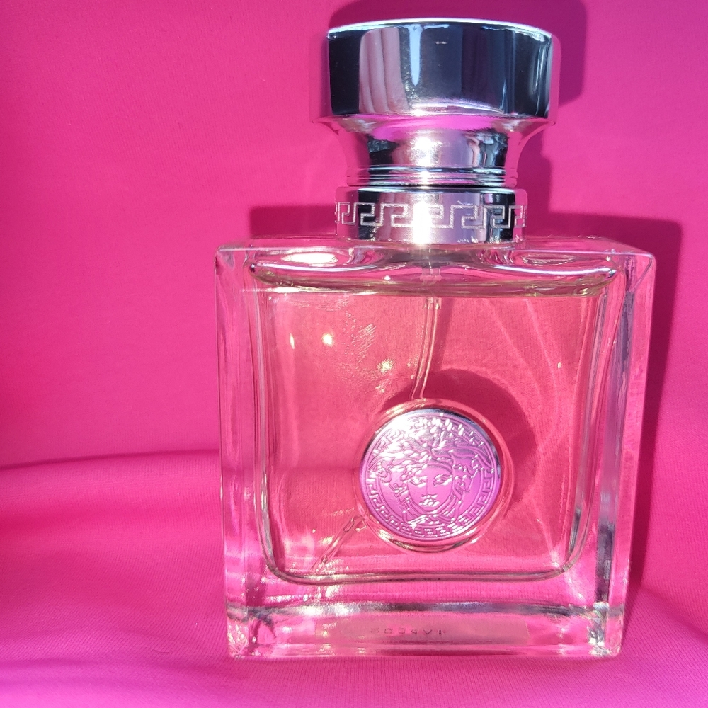 Versace Versense perfume